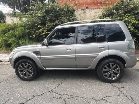 MITSUBISHI PAJERO TR4 2.0 4X2 16V 140CV FLEX 4P AUTOMÁTICO